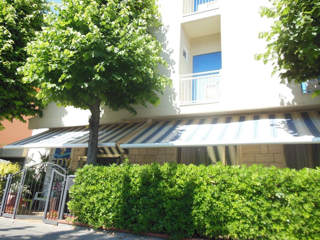 Hotel Edy Rimini Exteriör bild