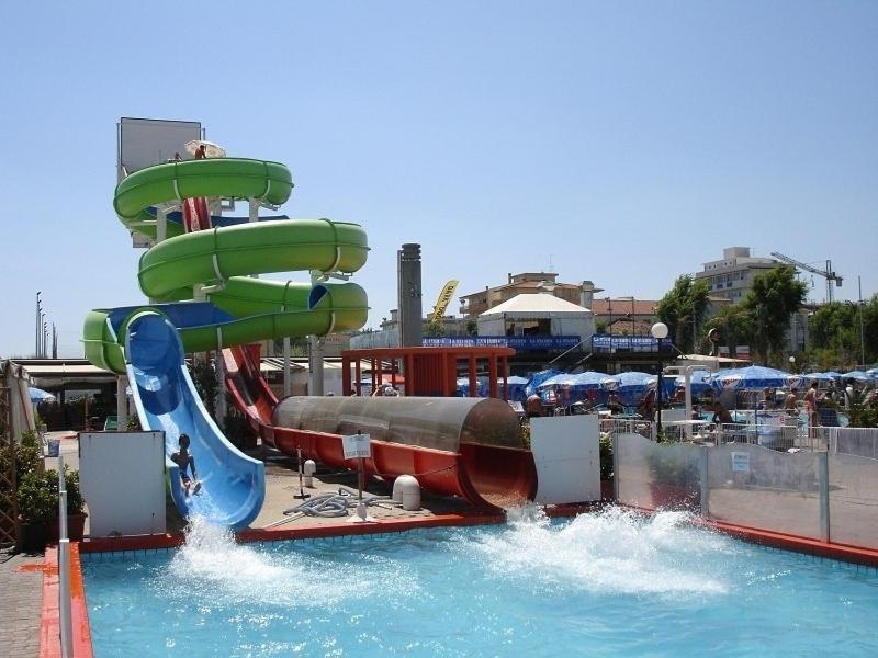 Hotel Edy Rimini Exteriör bild