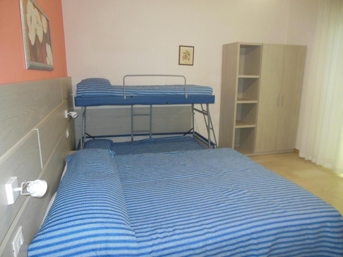 Hotel Edy Rimini Exteriör bild
